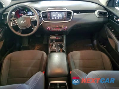 Zdjęcie 8 z 13 samochodu: 2019 KIA SORENTO LX V6 VIN:5XYPGDA56KG480800 - miniatura