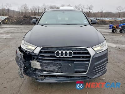 Piąte zdjęcie samochodu w środku: 2018 AUDI Q3 PREMIUM VIN:WA1ECCFSXJR000196 - miniatura