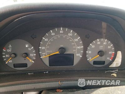 Zdjęcie 9 z 11 samochodu: 2000 MERCEDES-BENZ CLK 430 VIN:WDBLJ70G4YF129690 - miniatura