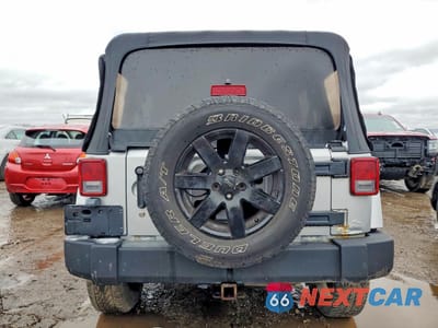 Zdjęcie 6 z 12 samochodu: 2008 JEEP WRANGLER UNLIMITED SAHARA VIN:1J8GA59198L521936 - miniatura