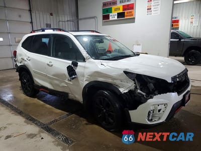 Czwarte zdjęcie samochodu z boku: 2020 SUBARU FORESTER SPORT VIN:JF2SKAMC3LH603982 - miniatura