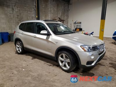 Czwarte zdjęcie samochodu z boku: 2017 BMW X3 XDRIVE28I VIN:5UXWX9C3XH0W71881 - miniatura
