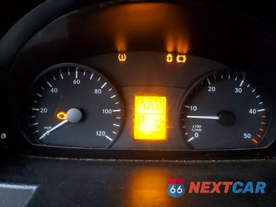 Zdjęcie 9 z 13 samochodu: 2014 MERCEDES-BENZ SPRINTER 2500 VIN:WD3PE7CC6E5835572 - miniatura