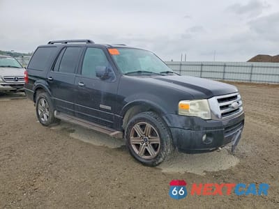 Czwarte zdjęcie samochodu z boku: 2008 FORD EXPEDITION XLT VIN:1FMFU15548LA45473 - miniatura