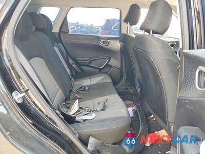 Zdjęcie 10 z 13 samochodu: 2020 KIA SOUL S VIN:KNDJ23AU9L7713671 - miniatura