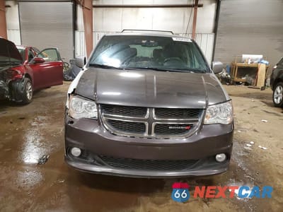 Piąte zdjęcie samochodu w środku: 2017 DODGE GRAND CARAVAN SXT VIN:2C4RDGCG8HR861313 - miniatura