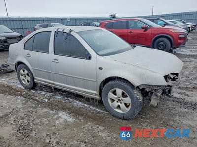 Czwarte zdjęcie samochodu z boku: 2003 VOLKSWAGEN JETTA GLS TDI VIN:3VWSP29M33M032400 - miniatura