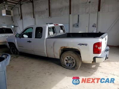 Drugie zdjęcie samochodu z przodu: 2008 CHEVROLET SILVERADO K1500 VIN:1GCEK19018Z290491 - miniatura