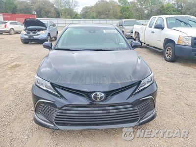 Piąte zdjęcie samochodu w środku: 2023 TOYOTA CAMRY LE VIN:4T1C11AK5PU831136 - miniatura