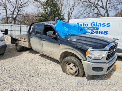 Czwarte zdjęcie samochodu z boku: 2022 RAM 3500 VIN:3C7WRTCL1NG138613 - miniatura