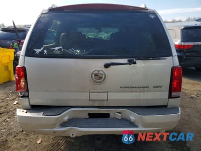 Zdjęcie 6 z 15 samochodu: 2004 CADILLAC ESCALADE ESV VIN:3GYFK66N14G304752 - miniatura