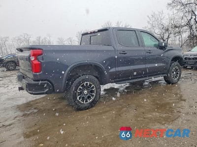 Trzecie zdjęcie samochodu z tyłu: 2023 CHEVROLET SILVERADO K1500 ZR2 VIN:3GCUDHEL3PG227504 - miniatura