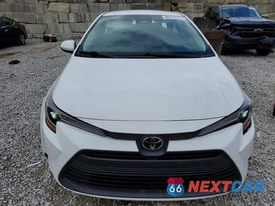 Piąte zdjęcie samochodu w środku: 2023 TOYOTA COROLLA LE VIN:5YFB4MDEXPP032397 - miniatura