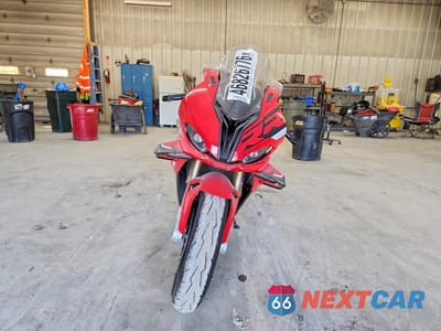 Drugie zdjęcie samochodu z przodu: 2024 BMW S 1000 RR VIN:WB10E6309R6J71787 - miniatura