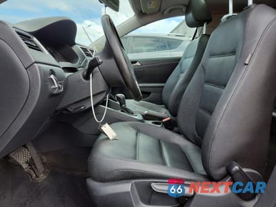 Zdjęcie 7 z 11 samochodu: 2011 VOLKSWAGEN JETTA SE VIN:3VWDX7AJ8BM384247 - miniatura