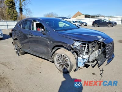 Czwarte zdjęcie samochodu z boku: 2023 LEXUS NX 350 PREMIUM VIN:2T2GGCEZ6PC027105 - miniatura