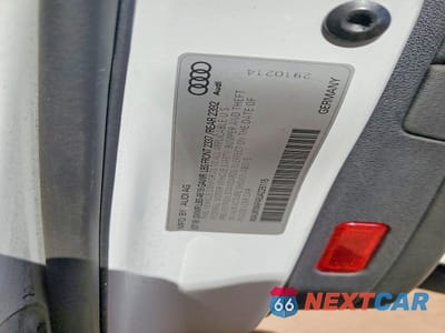 Zdjęcie 12 z 12 samochodu: 2018 AUDI A4 PREMIUM VIN:WAUKMAF48JA226115 - miniatura