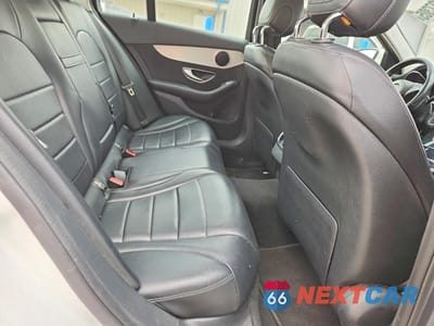 Zdjęcie 10 z 13 samochodu: 2016 MERCEDES-BENZ C 300 VIN:55SWF4JB5GU166637 - miniatura