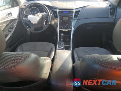 Zdjęcie 8 z 12 samochodu: 2011 HYUNDAI SONATA SE VIN:5NPEC4AC4BH134383 - miniatura
