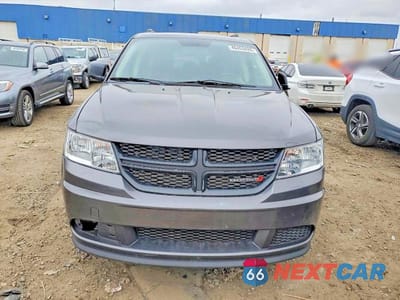 Piąte zdjęcie samochodu w środku: 2018 DODGE JOURNEY SE VIN:3C4PDCAB1JT530924 - miniatura