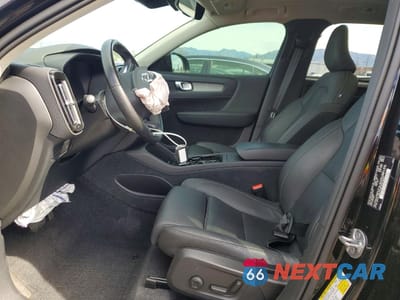 Zdjęcie 7 z 14 samochodu: 2024 VOLVO XC40 PLUS VIN:YV4L12UL4R2361076 - miniatura