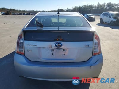 Zdjęcie 6 z 12 samochodu: 2015 TOYOTA PRIUS VIN:JTDKN3DU5F0409421 - miniatura
