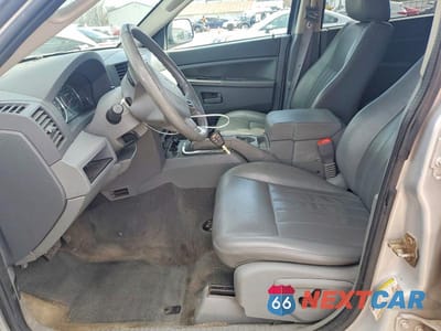 Zdjęcie 7 z 13 samochodu: 2007 JEEP GRAND CHEROKEE LAREDO VIN:1J8GR48K77C625871 - miniatura