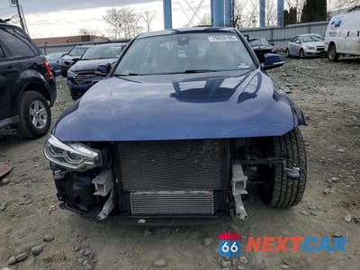 Piąte zdjęcie samochodu w środku: 2016 BMW 328 XI SULEV VIN:WBA8E3C53GK502347 - miniatura