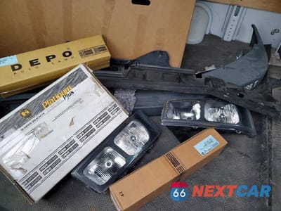 Zdjęcie 13 z 14 samochodu: 2022 CHEVROLET EXPRESS 2500 CARGO DELIVERY VAN VIN:1GCWGAFP7N1252118 - miniatura