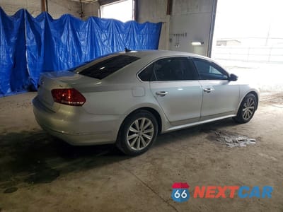 Trzecie zdjęcie samochodu z tyłu: 2012 VOLKSWAGEN PASSAT SEL VIN:1VWCH7A37CC108378 - miniatura