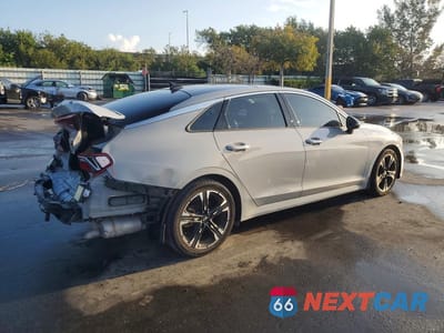 Trzecie zdjęcie samochodu z tyłu: 2021 KIA K5 GT-LINE VIN:5XXG64J24MG048478 - miniatura