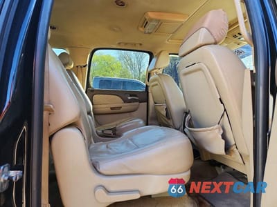 Zdjęcie 11 z 13 samochodu: 2009 CHEVROLET SUBURBAN C1500 LTZ VIN:1GNFC36J69J110889 - miniatura