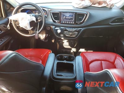 Zdjęcie 8 z 13 samochodu: 2020 CHRYSLER PACIFICA LIMITED VIN:2C4RC1GG1LR134923 - miniatura