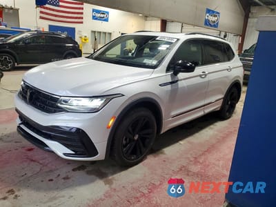2024 VOLKSWAGEN TIGUAN SE R-LINE BLACK 3VV8B7AX7RM210009 - główne zdjęcie licytacji z USA - miniatura