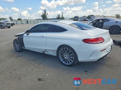 Drugie zdjęcie samochodu z przodu: 2017 MERCEDES-BENZ C 300 VIN:WDDWJ4JBXHF346702 - miniatura