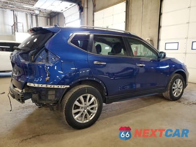 Trzecie zdjęcie samochodu z tyłu: 2018 NISSAN ROGUE SV VIN:5N1AT2MV8JC800652 - miniatura