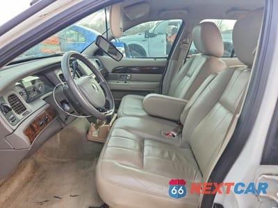 Zdjęcie 7 z 12 samochodu: 2011 MERCURY GRAND MARQUIS LS VIN:2MEBM7FV8BX600079 - miniatura