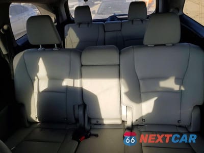 Zdjęcie 10 z 13 samochodu: 2017 HONDA PILOT TOURING VIN:5FNYF6H96HB018507 - miniatura