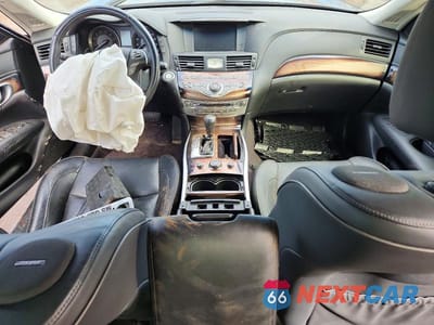 Zdjęcie 8 z 12 samochodu: 2019 INFINITI Q70L 3.7 LUXE VIN:JN1BY1PR2KM725156 - miniatura