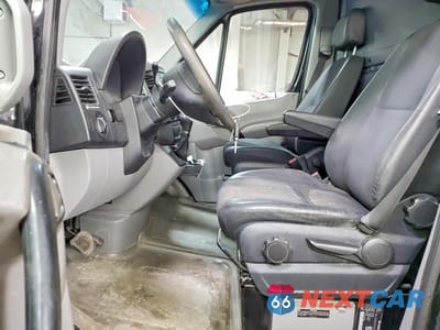 Zdjęcie 7 z 13 samochodu: 2015 MERCEDES-BENZ SPRINTER 2500 VIN:WD3PE7DC0F5973012 - miniatura