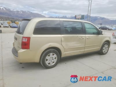 Trzecie zdjęcie samochodu z tyłu: 2010 DODGE GRAND CARAVAN SE VIN:2D4RN4DE9AR219930 - miniatura