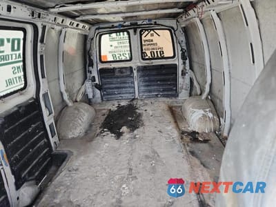 Zdjęcie 10 z 13 samochodu: 2010 CHEVROLET EXPRESS G1500 VIN:1GCUGADX8A1121591 - miniatura