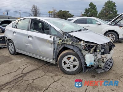 Czwarte zdjęcie samochodu z boku: 2011 TOYOTA PRIUS TWO VIN:JTDKN3DU5B5333017 - miniatura