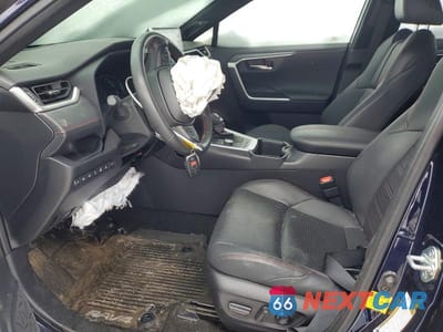 Zdjęcie 7 z 13 samochodu: 2022 TOYOTA RAV4 PRIME XSE VIN:JTMFB3FV8ND086151 - miniatura