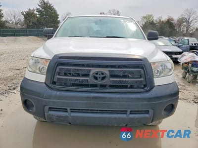 Piąte zdjęcie samochodu w środku: 2011 TOYOTA TUNDRA GRADE VIN:5TFUW5F1XBX186735 - miniatura