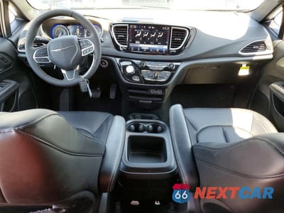 Zdjęcie 8 z 13 samochodu: 2025 CHRYSLER PACIFICA SELECT VIN:2C4RC1BG5SR612461 - miniatura