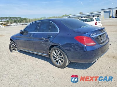 Drugie zdjęcie samochodu z przodu: 2015 MERCEDES-BENZ C 300 4MATIC VIN:55SWF4KBXFU020585 - miniatura