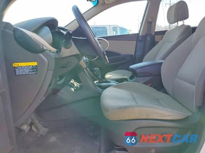 Zdjęcie 7 z 12 samochodu: 2019 HYUNDAI SANTA FE XL SE VIN:KM8SM4HF7KU310604 - miniatura