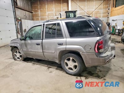 Drugie zdjęcie samochodu z przodu: 2008 CHEVROLET TRAILBLAZER LS VIN:1GNDT13S182205409 - miniatura
