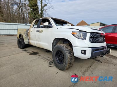 Czwarte zdjęcie samochodu z boku: 2019 TOYOTA TUNDRA SR5 VIN:5TFUY5F10KX797707 - miniatura